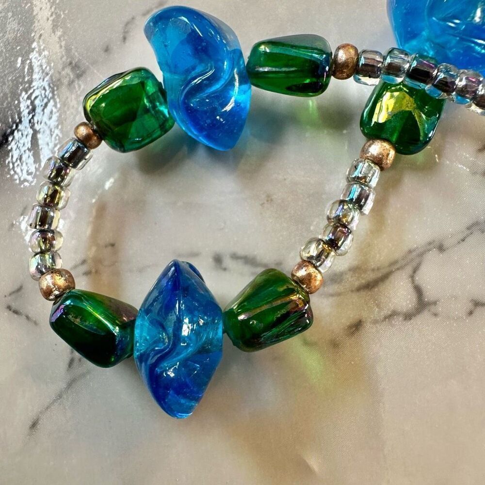 Blue green beaded necklace - Picture 9 of 10